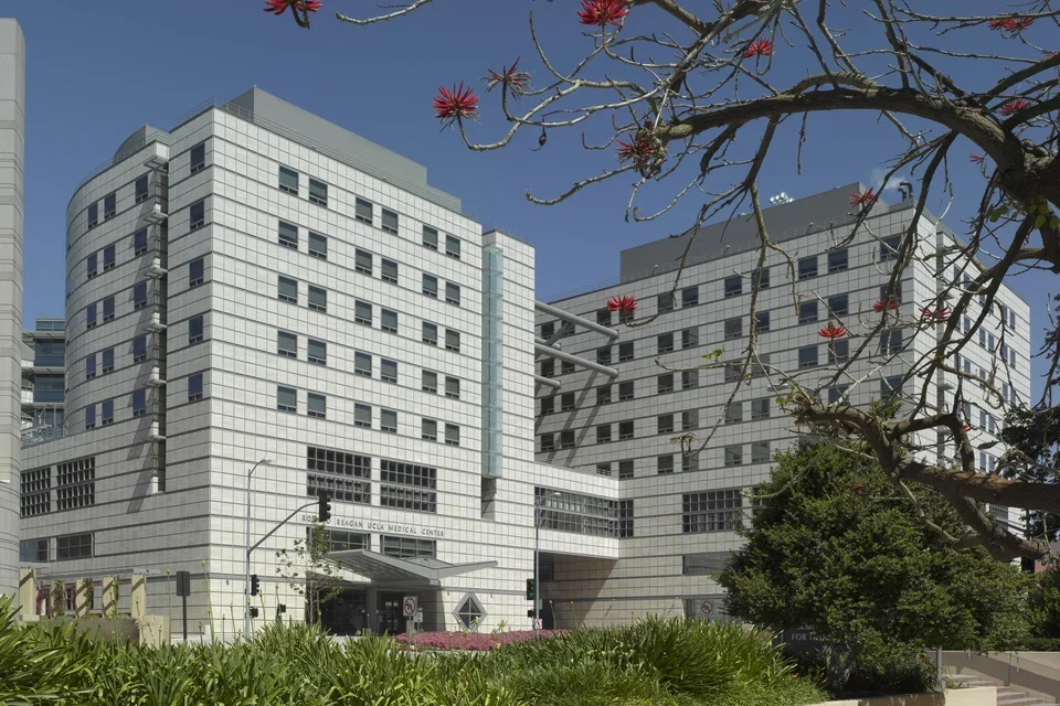 Street view of the Ronald Reagan UCLA Medical Center