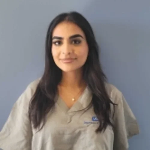 Headshot of Nika Khosravi 