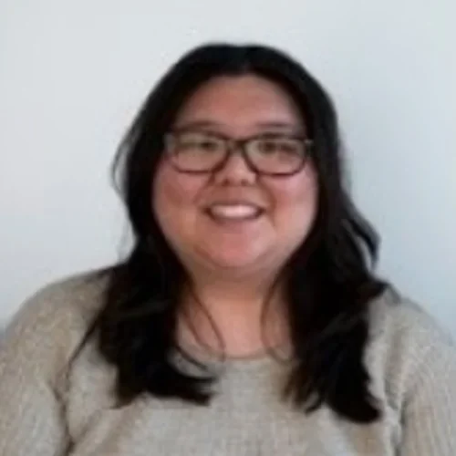 Headshot of Vivian La