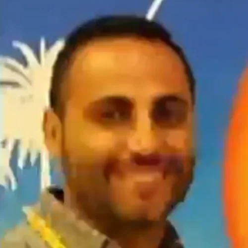 Headshot of Amir Tabibnia, DO