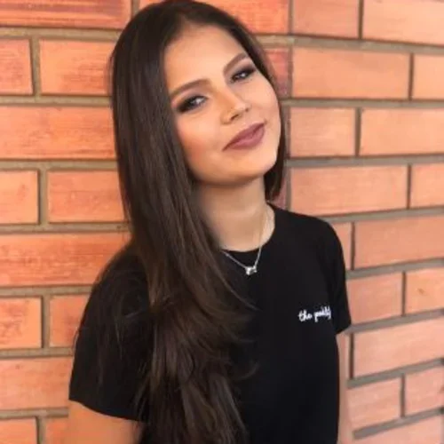 Headshot of Eduarda Martins Diniz