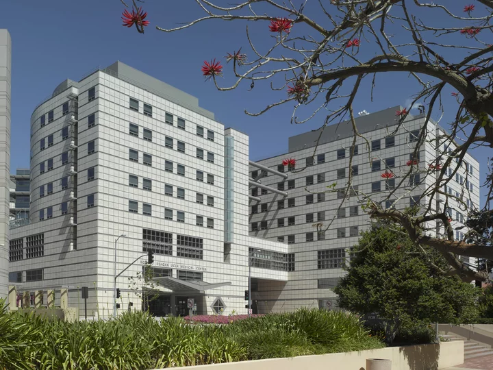 Street view of the Ronald Reagan UCLA Medical Center
